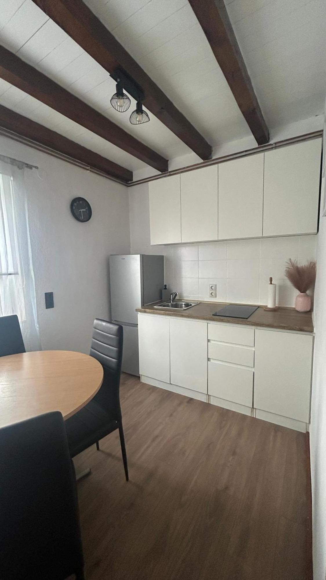 Guest House Emanuela スルニュ エクステリア 写真